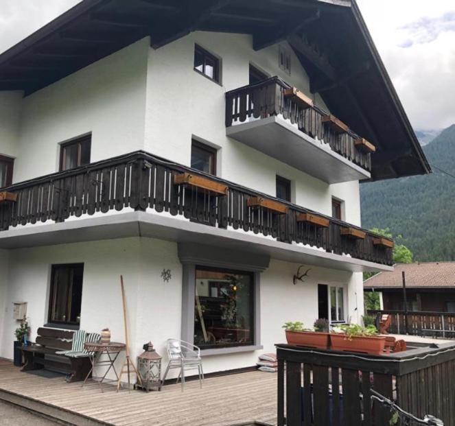 Gaestehaus Schmitt Lähn 外观 照片